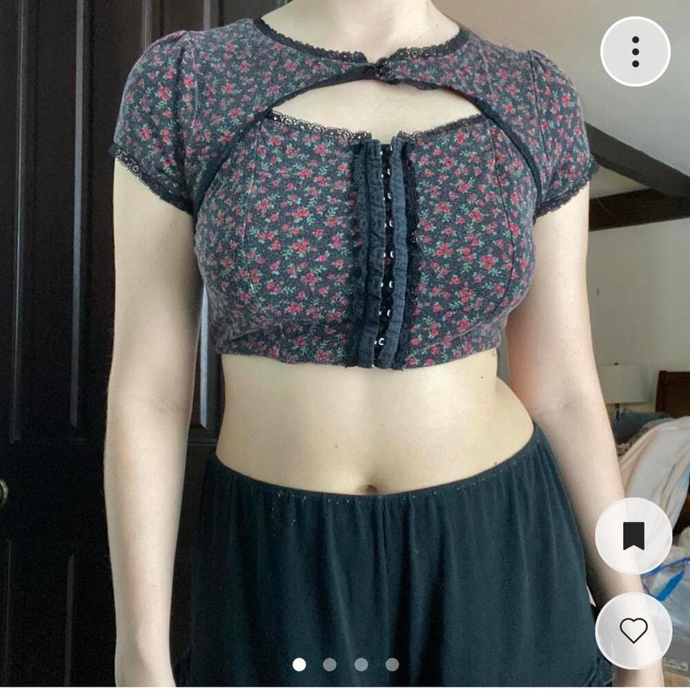 Floral corsette top it has
